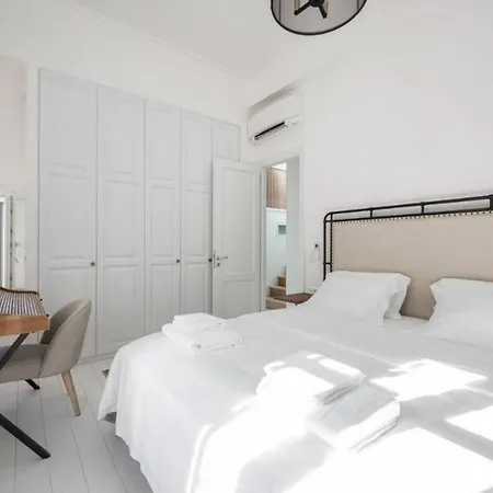 Apartment Seafront , *